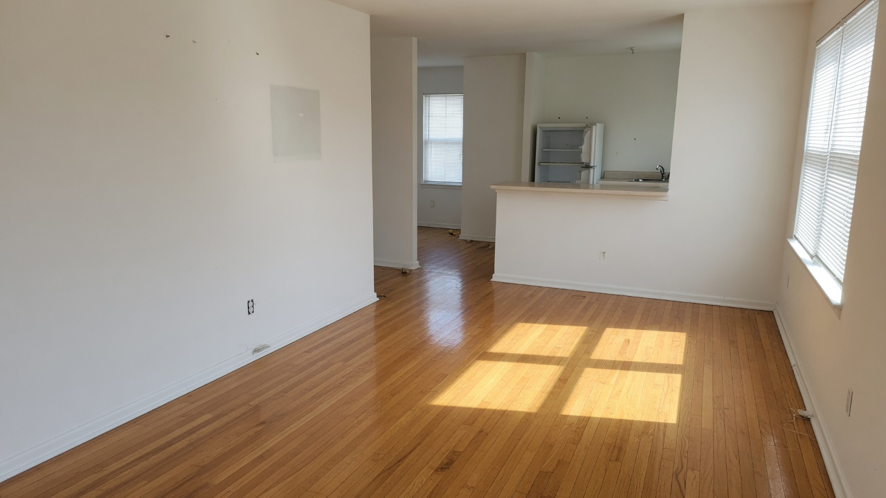 Empty unit after cleaning
